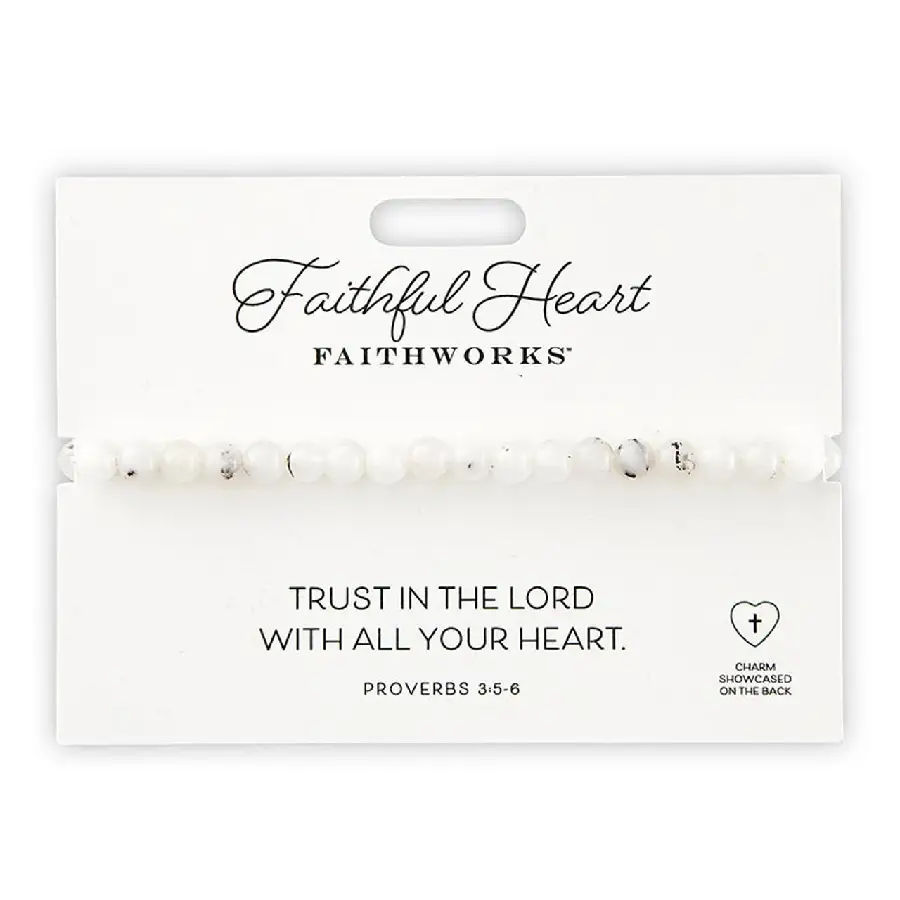 Stone bracelet faithful heart white