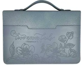 Biblecover Large Love never fails