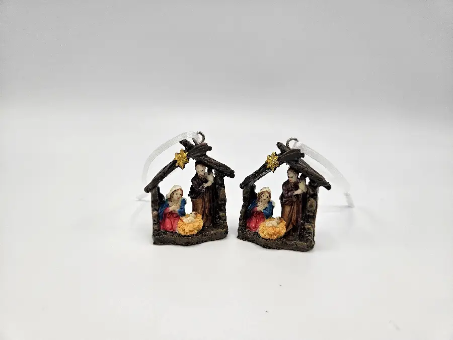 Holy family in creche ornament 5,5cm